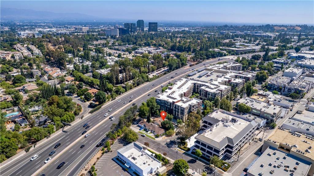 Woodland Hills, CA 91367,22151 Clarendon ST