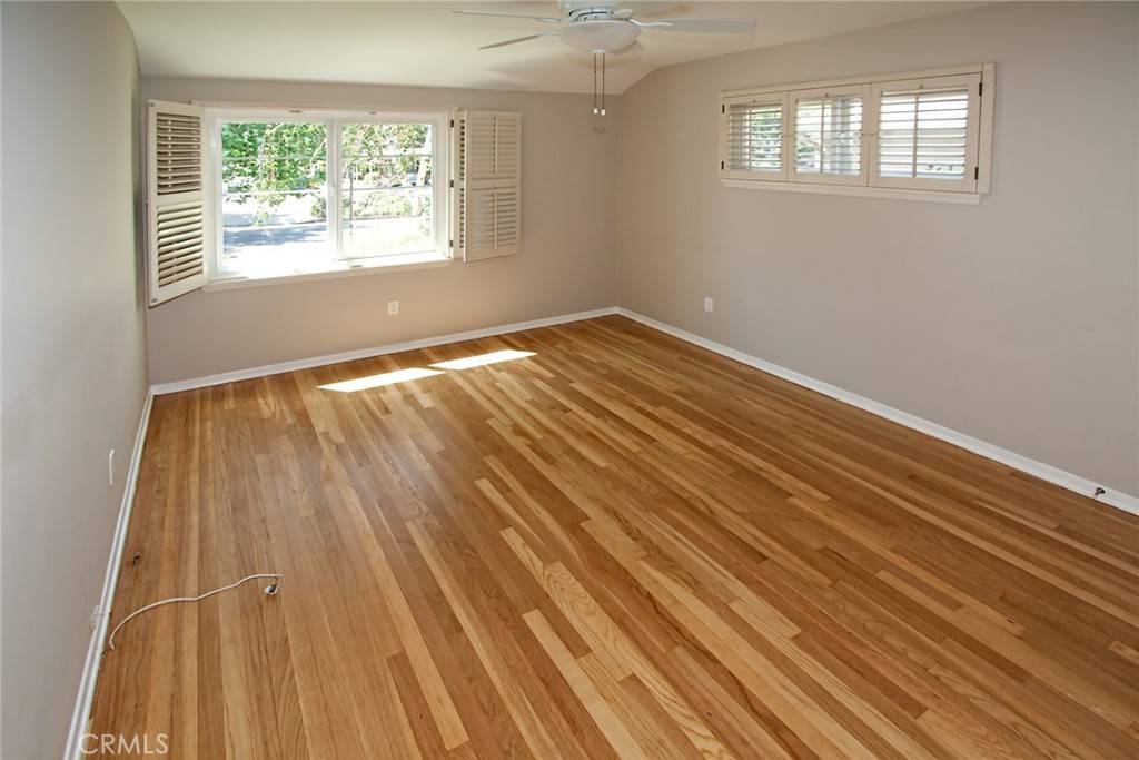 Encino, CA 91316,5852 Babbitt AVE