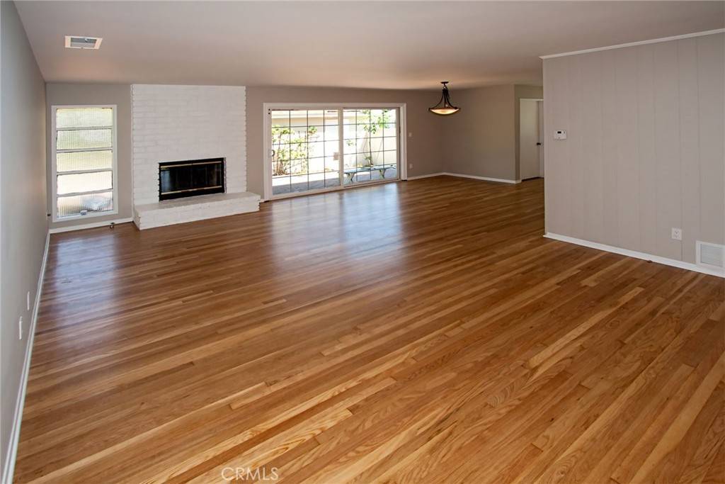 Encino, CA 91316,5852 Babbitt AVE