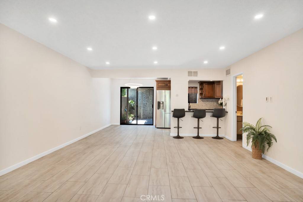 North Hills, CA 91343,9635 Sepulveda BLVD #1