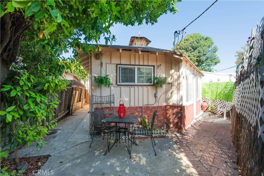 Reseda, CA 91335,Address not disclosed