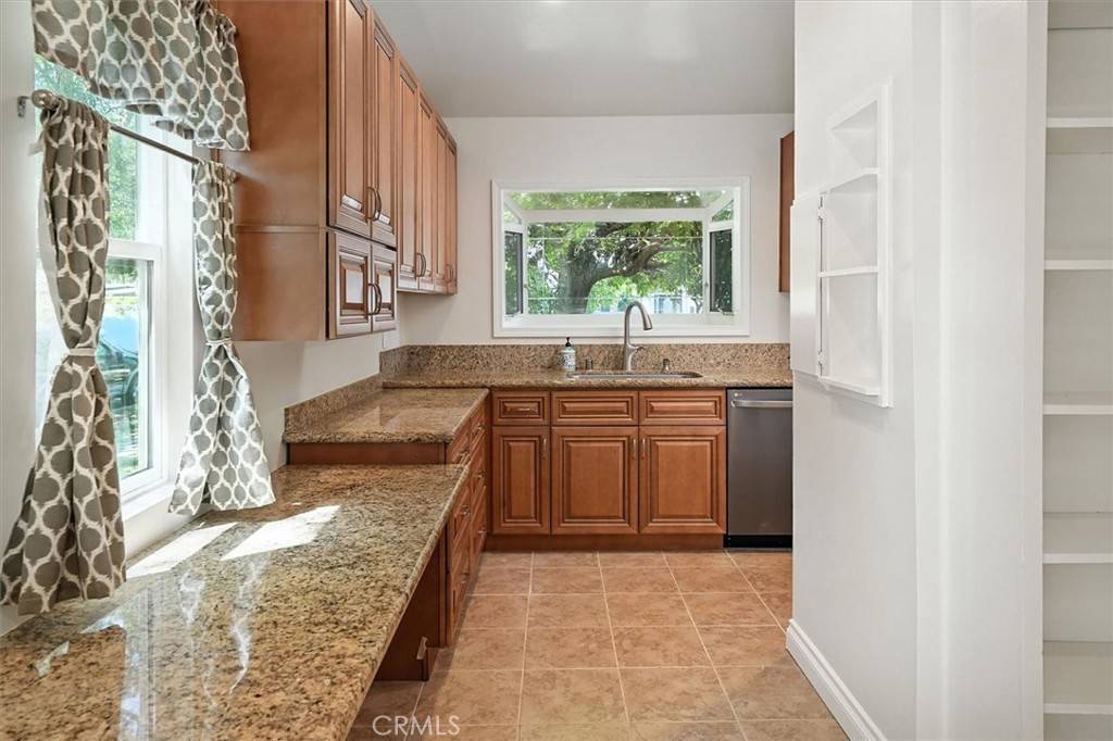 Reseda, CA 91335,7700 Rhea AVE