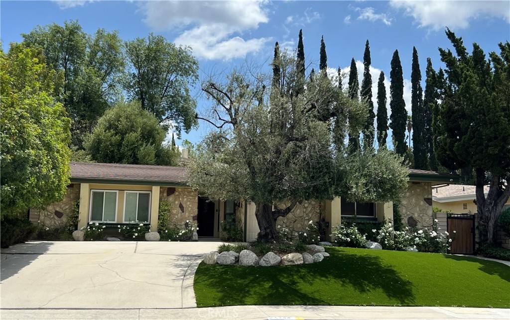 West Hills, CA 91307,23744 Sandalwood ST