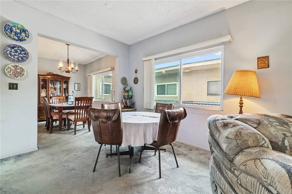 Sherman Oaks, CA 91411,14560 Clark ST #215