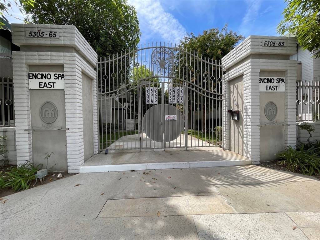 Encino, CA 91316,5305 White Oak AVE #F