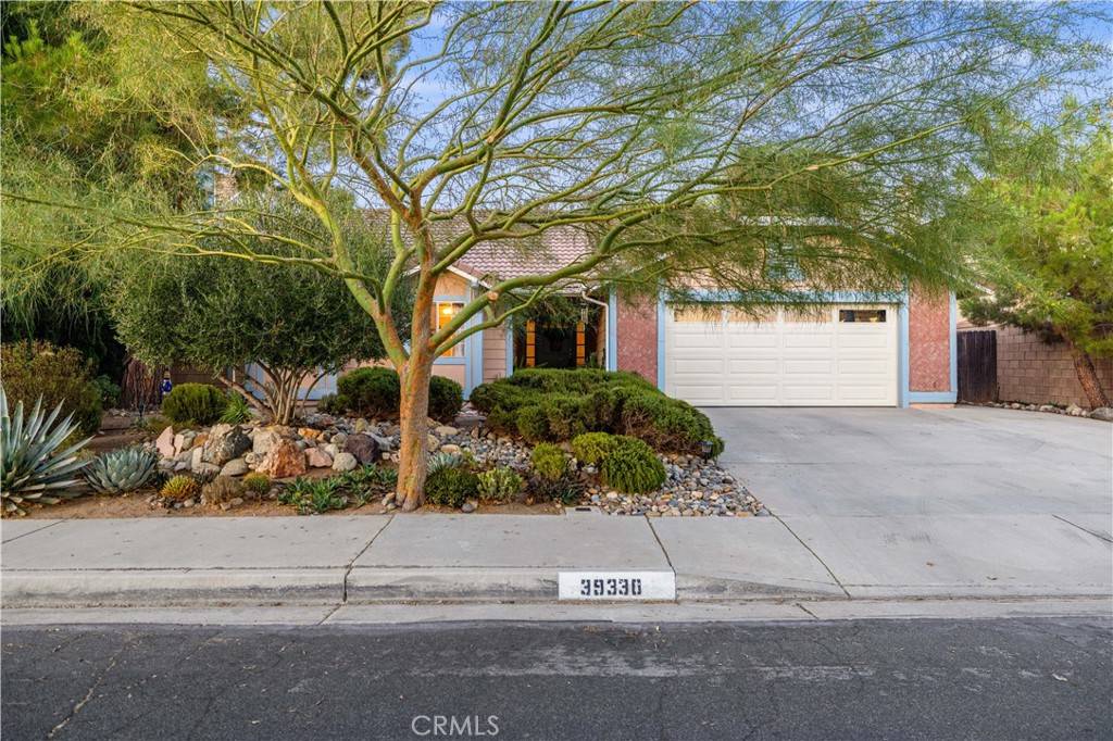 Palmdale, CA 93551,39330 Gainsborough DR