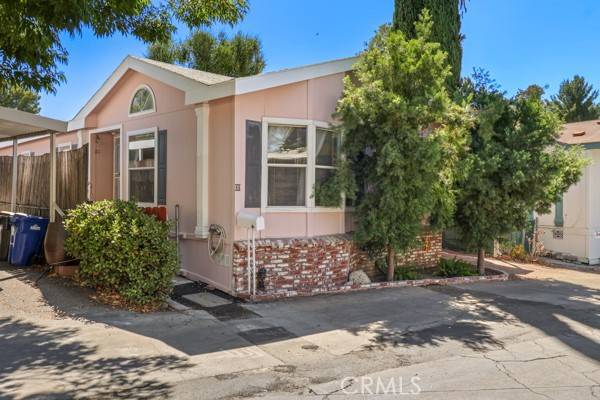 Woodland Hills, CA 91364,4201 Topanga Canyon BLVD #40