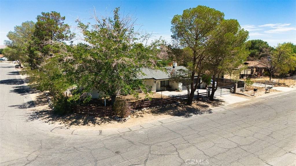 Lake Los Angeles, CA 93591,17535 Highacres AVE