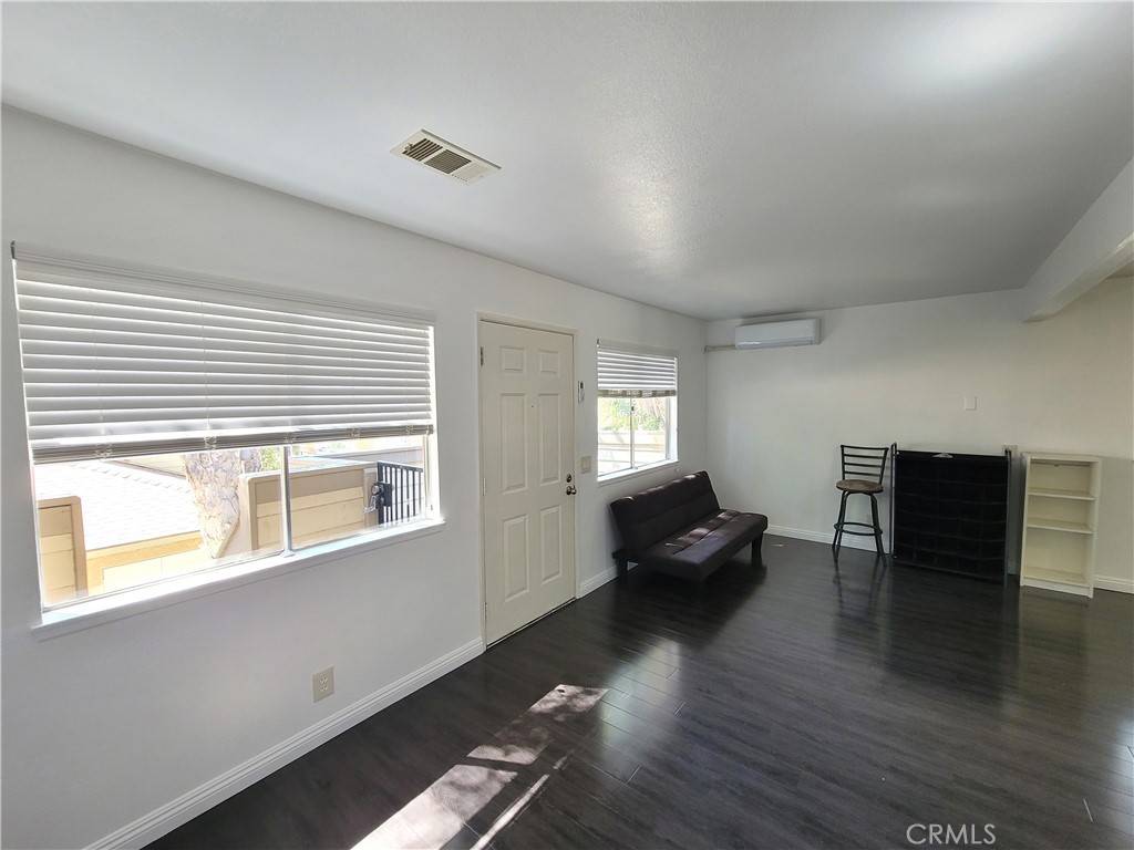 Simi Valley, CA 93063,4569 Alamo ST #G