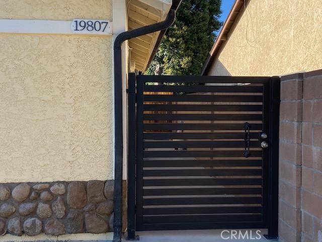 Winnetka, CA 91306,19807 Blythe