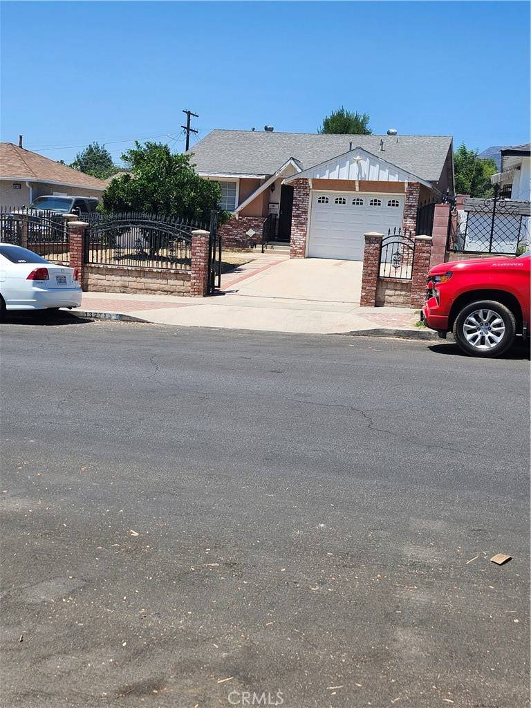 Sylmar, CA 91342,13271 Beaver ST