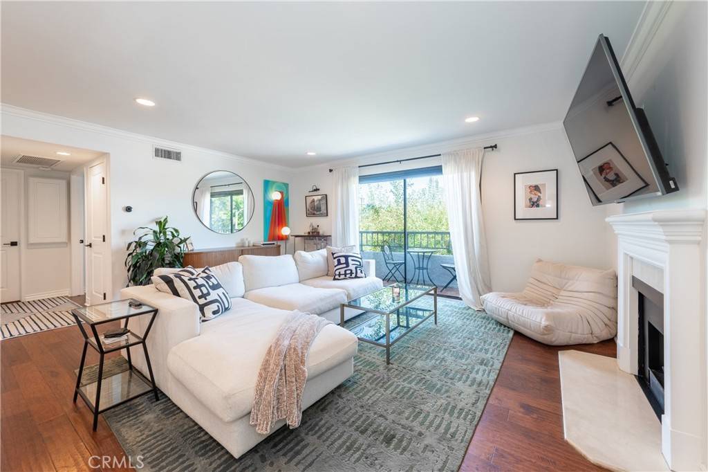 Studio City, CA 91604,4370 Troost AVE #201