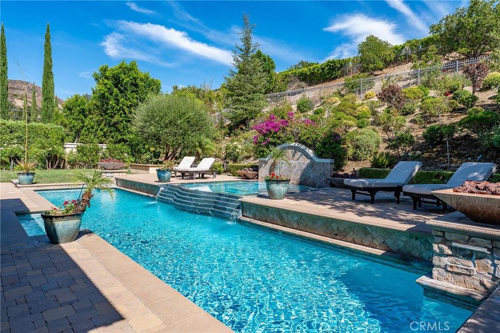 Calabasas, CA 91302,25210 Prado De Rosado