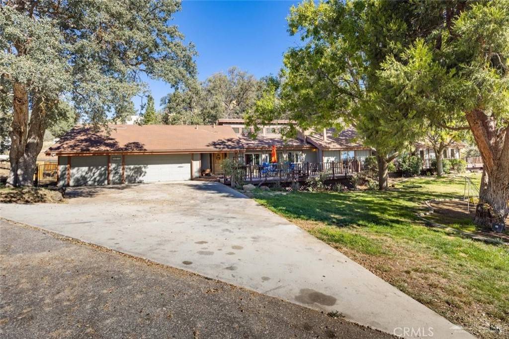 Tehachapi, CA 93561,29670 Skyline DR