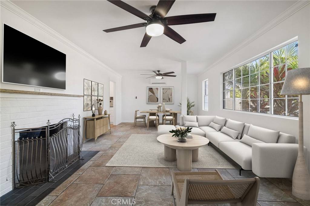 North Hollywood, CA 91606,6339 Riverton AVE