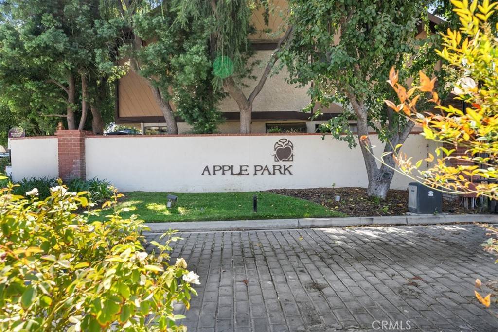 Newhall, CA 91321,24843 Apple ST #B