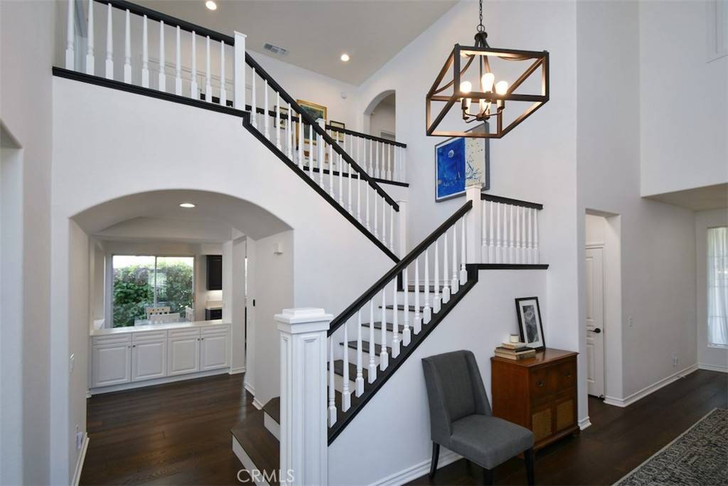 West Hills, CA 91307,7417 Darnoch WAY