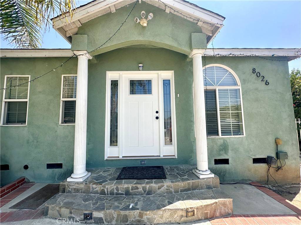 North Hollywood, CA 91605,8026 Hinds AVE