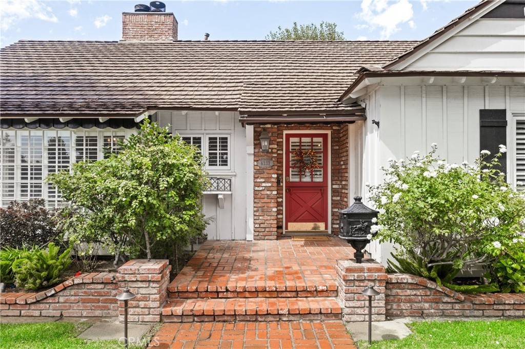 Van Nuys, CA 91411,6233 Orion AVE