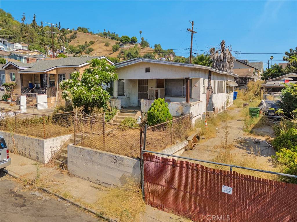 Los Angeles, CA 90032,4121 Canto DR