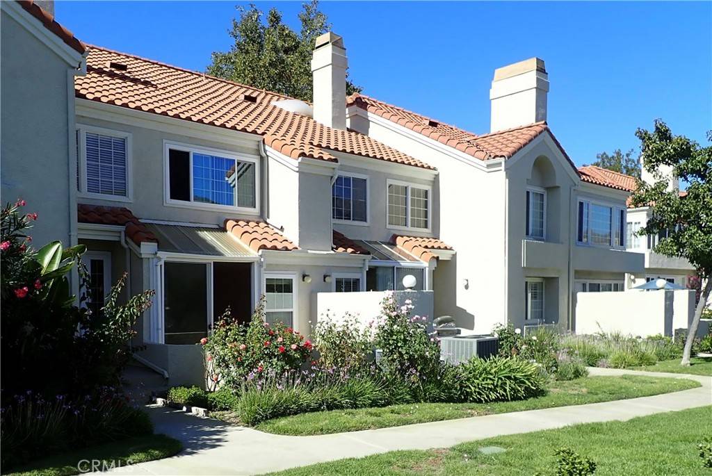 Calabasas, CA 91301,4240 Lost Hills RD #1002