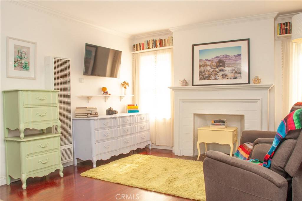 Pasadena, CA 91103,194 E Washington BLVD