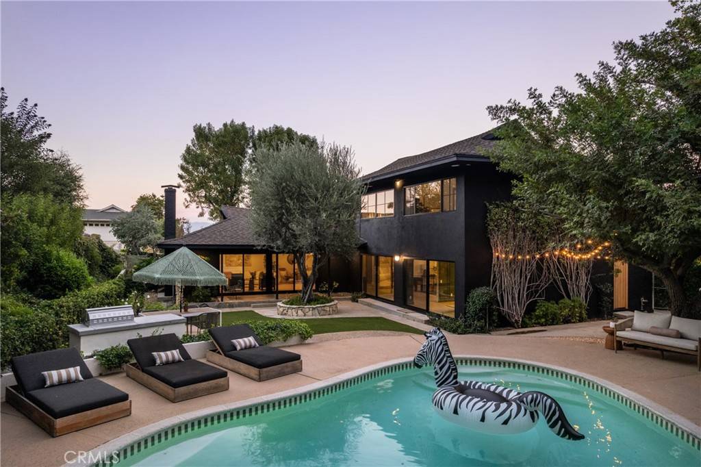 Encino, CA 91436,16828 Ivyside Pl