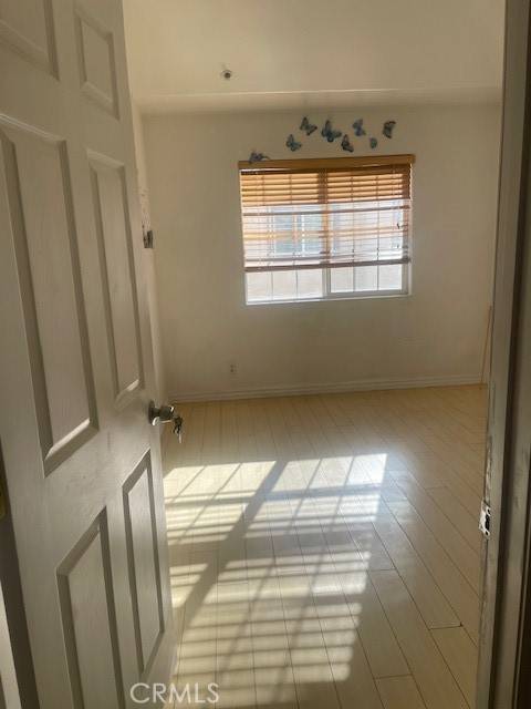 North Hills, CA 91343,8425 Burnet AVE #4