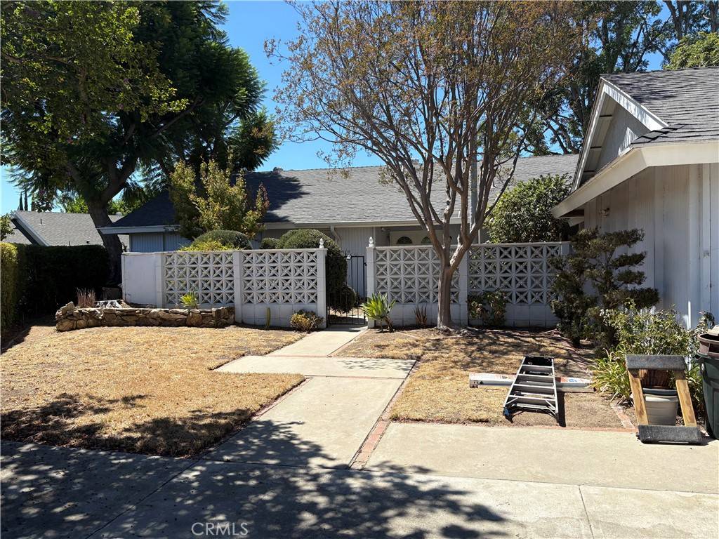 Northridge, CA 91324,9915 Bothwell RD