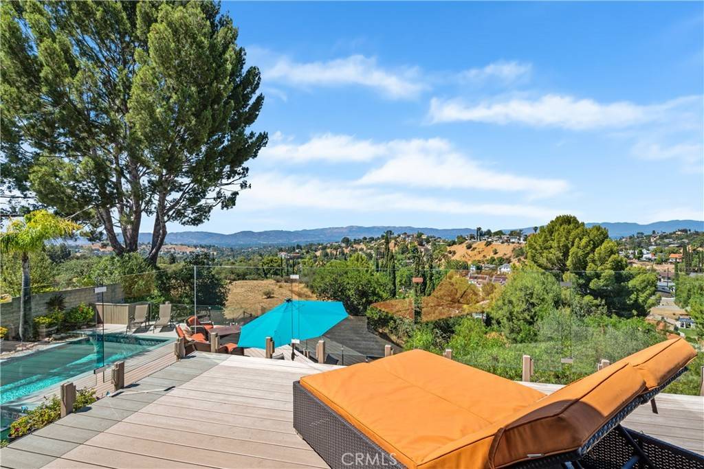 Woodland Hills, CA 91364,21727 Ulmus DR