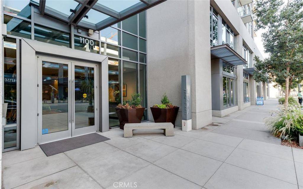 Los Angeles, CA 90015,1100 S Hope ST #1213