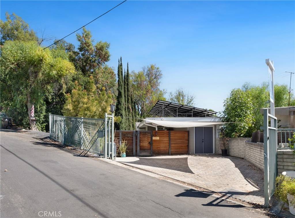 Woodland Hills, CA 91364,4922 Escobedo DR