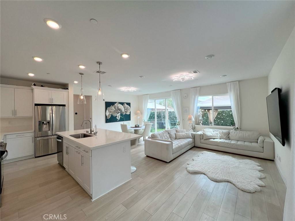 Newhall, CA 91321,20910 Jennings Way