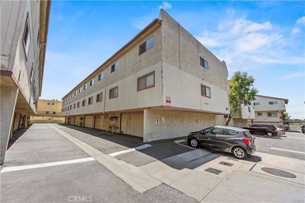 Sylmar, CA 91342,13080 Dronfield AVE #13