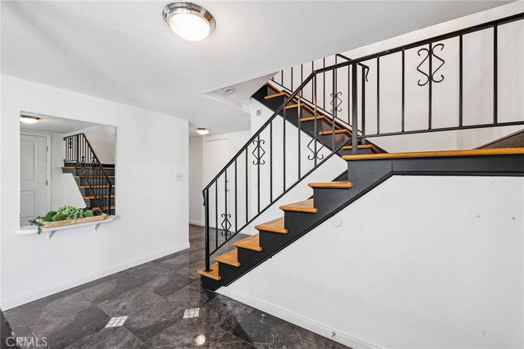 Canyon Country, CA 91351,27520 Glasser AVE