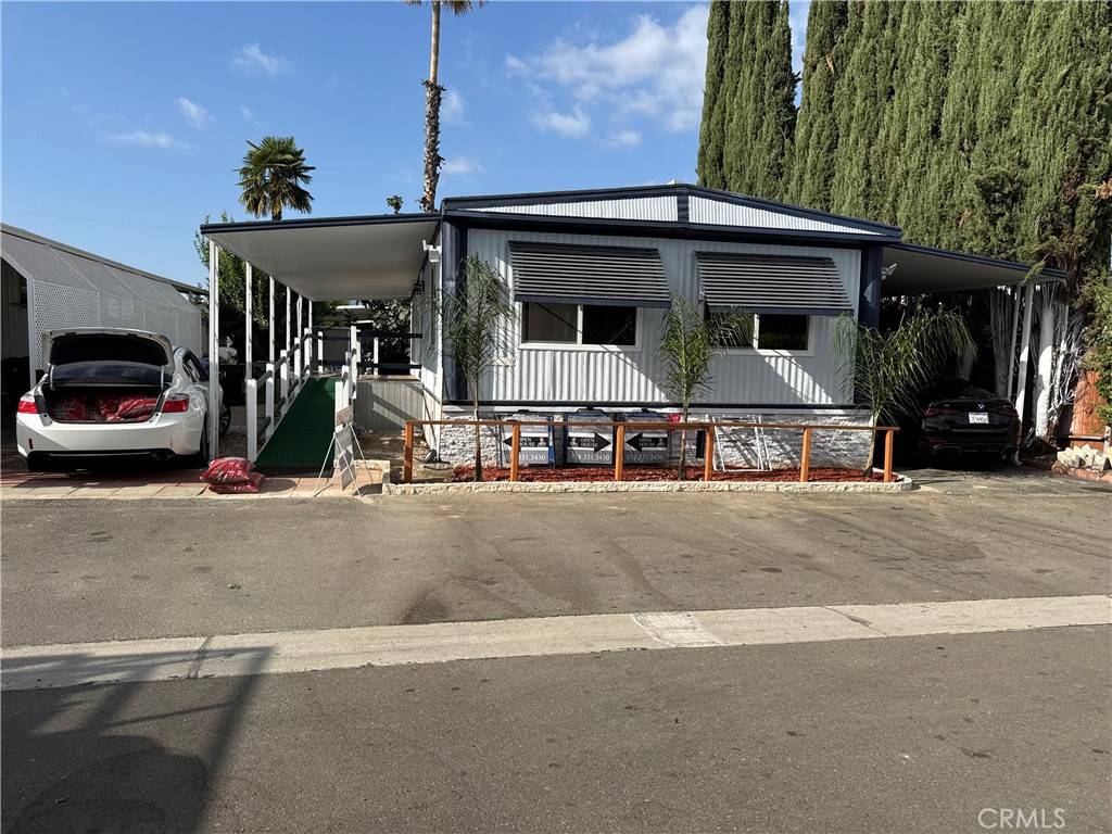 Canoga Park, CA 91304,8801 ETON