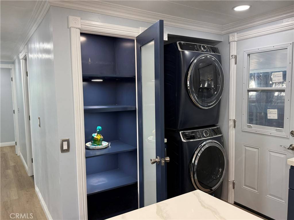 Canoga Park, CA 91304,8801 ETON