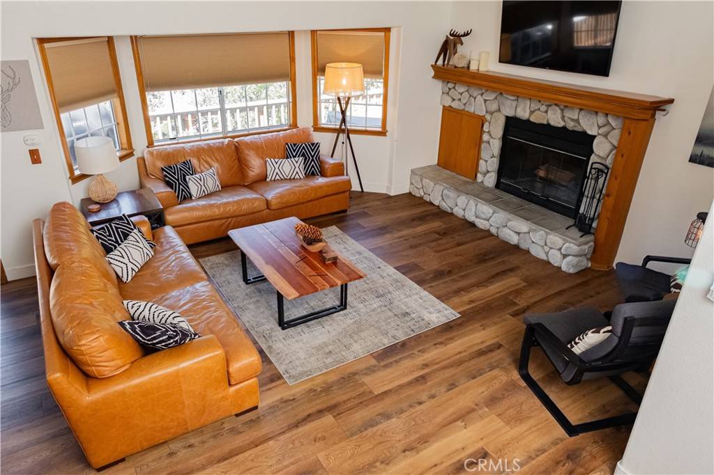 Lake Arrowhead, CA 92352,884 Grass Valley RD