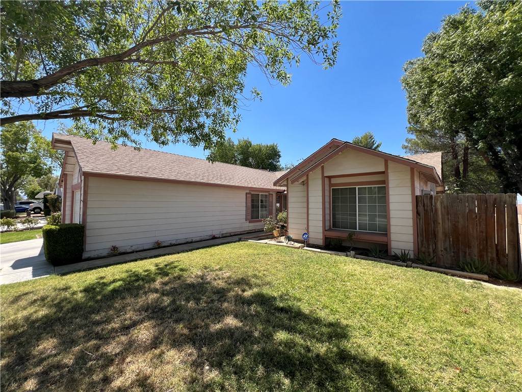 Lancaster, CA 93534,45947 Foxtail ST