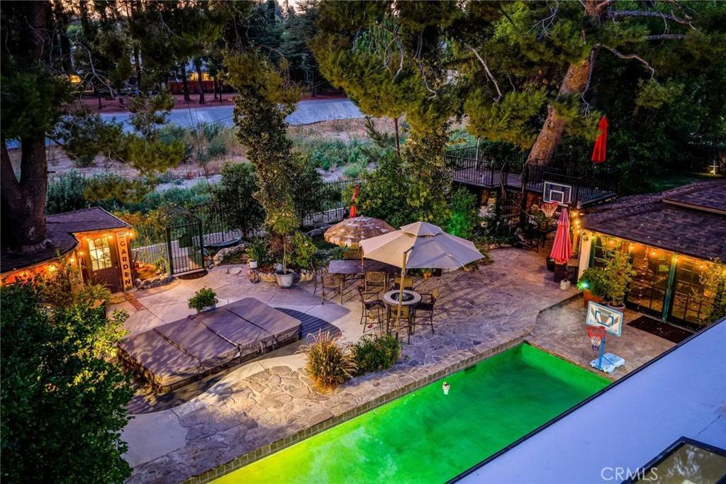 Valencia, CA 91355,25261 Avenida Rondel