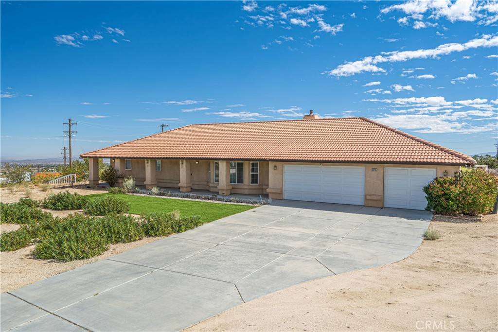 Pinon Hills, CA 92372,8825 Beekley