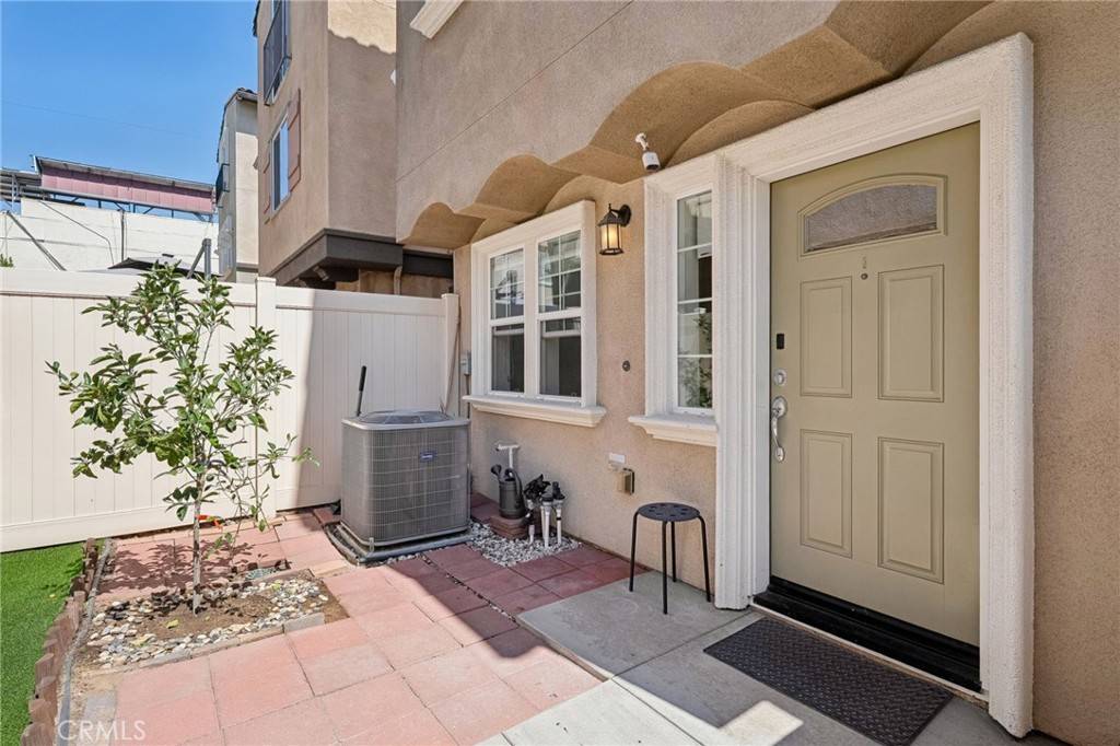 Carson, CA 90745,22111 Main ST #6