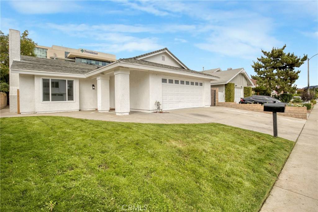 San Fernando, CA 91345,15029 Harvest