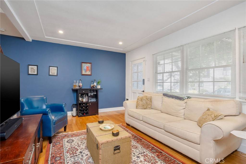 Glendale, CA 91205,619 Granada Street