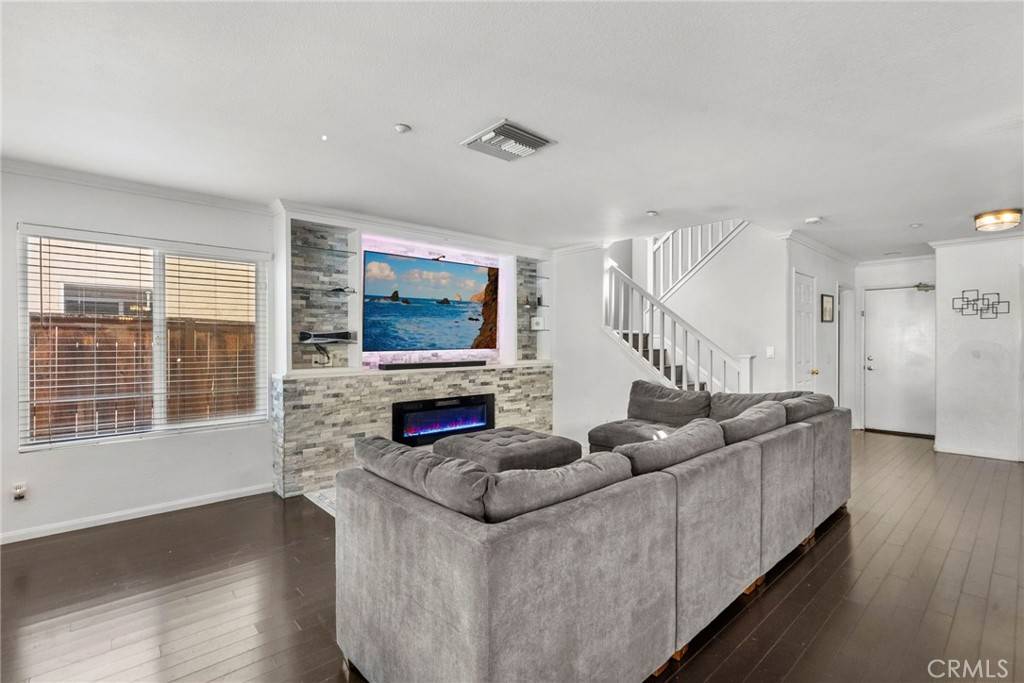 Sylmar, CA 91342,13204 Alta Vista WAY