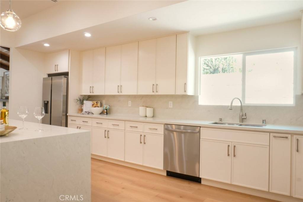 Northridge, CA 91325,17063 Knapp ST