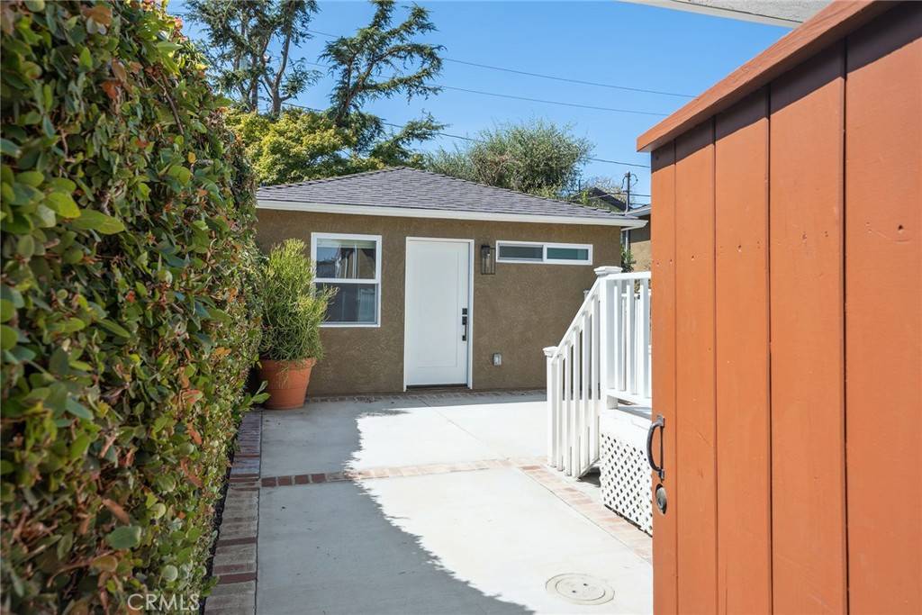 Culver City, CA 90066,4039 Colonial Avenue