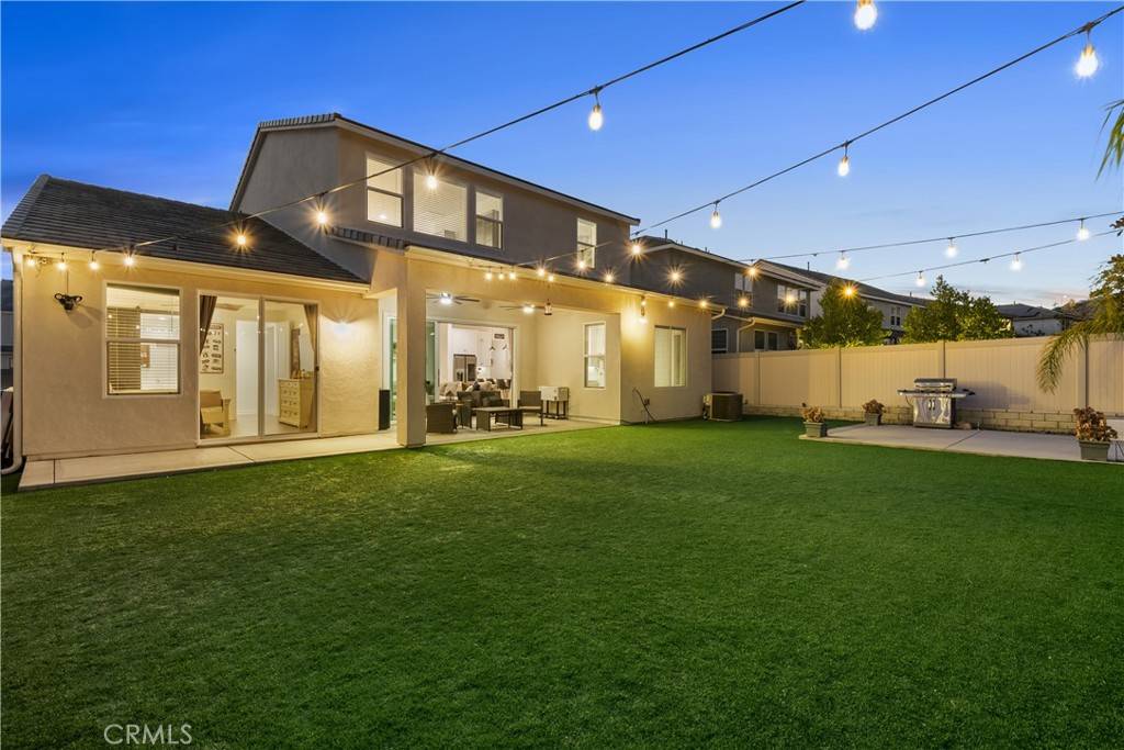 Saugus, CA 91350,28516 Songbird Way