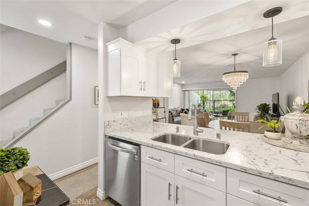 Thousand Oaks, CA 91360,762 Tuolumne AVE