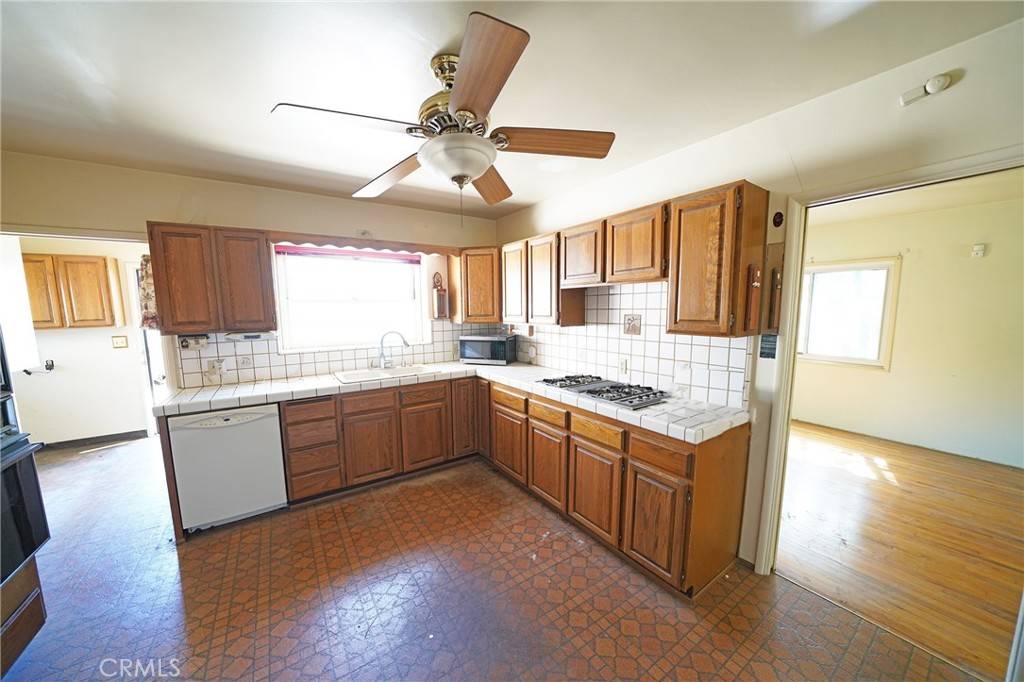 Long Beach, CA 90807,3738 Pacific